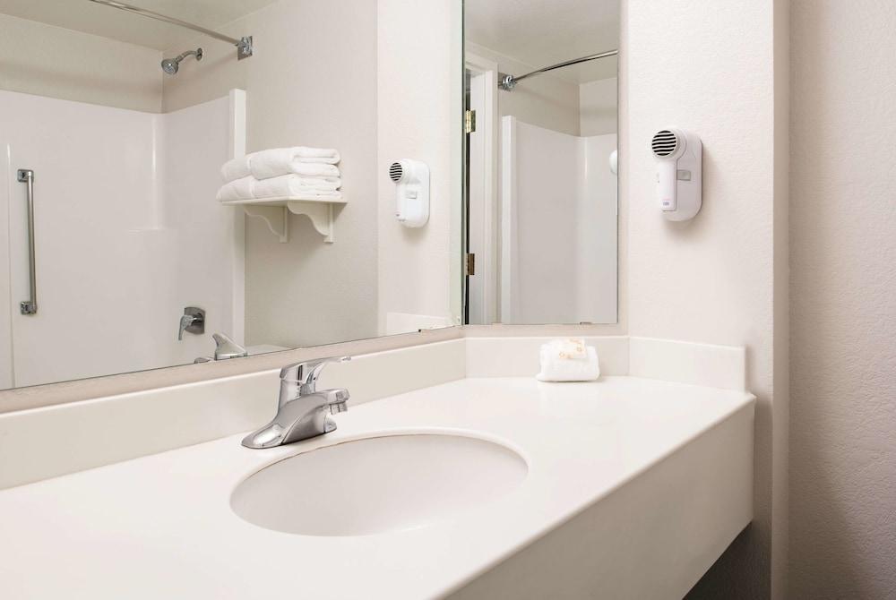 La Quinta By Wyndham Tacoma - Seattle Hotell Eksteriør bilde